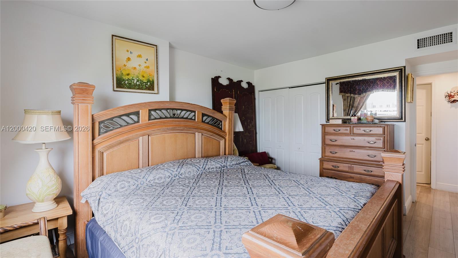 HILLCREST EAST NO 25 COND - Residential