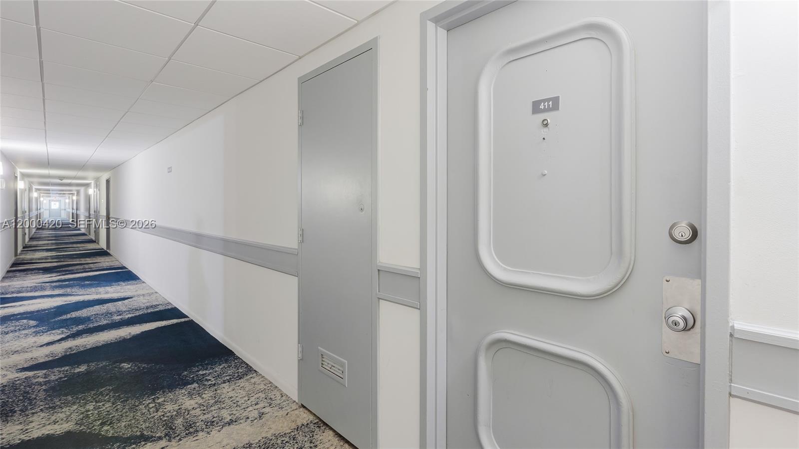 HILLCREST EAST NO 25 COND - Residential