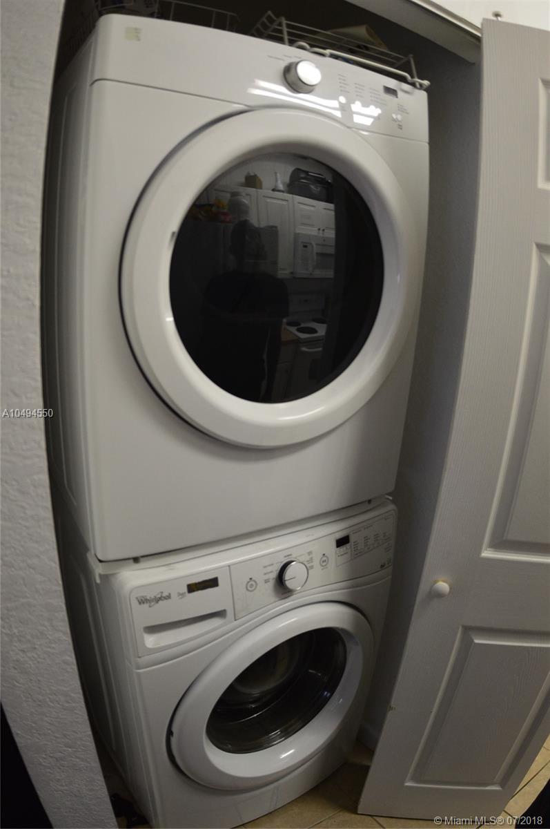 VILLAS AT CARMEL CONDO NO - Residential