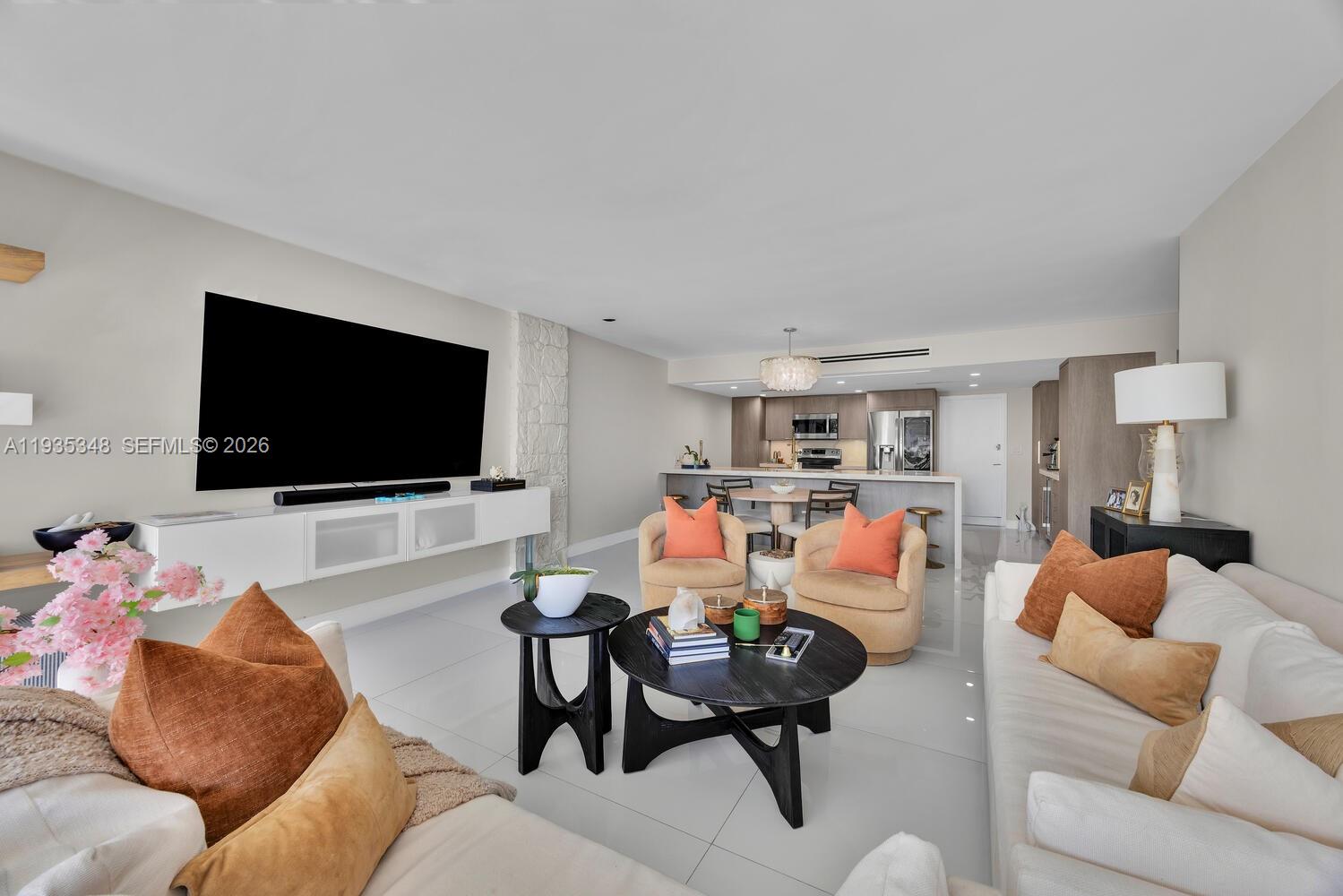 COMMODORE CLUB WEST CONDO - Residential