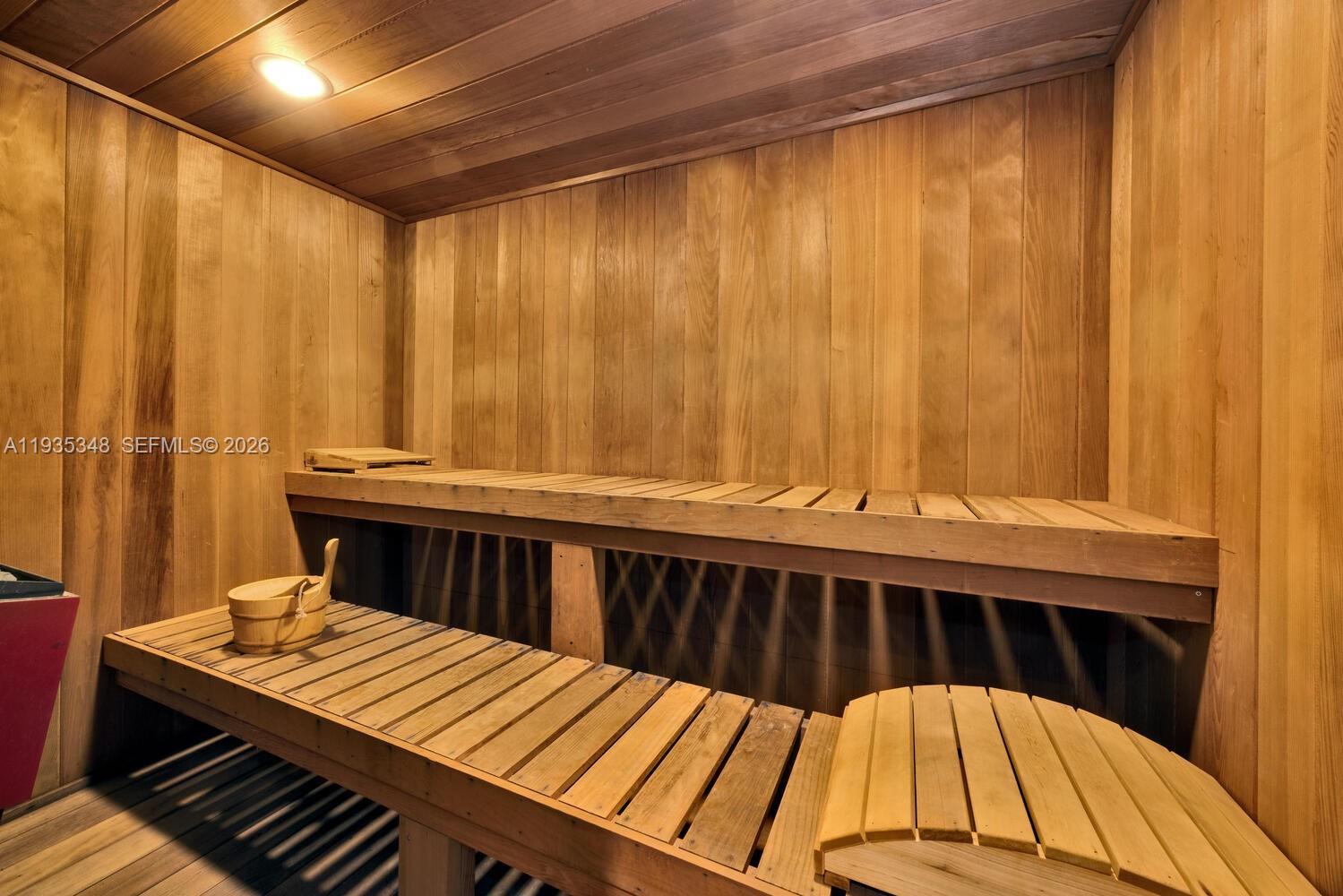 COMMODORE CLUB WEST CONDO - Residential