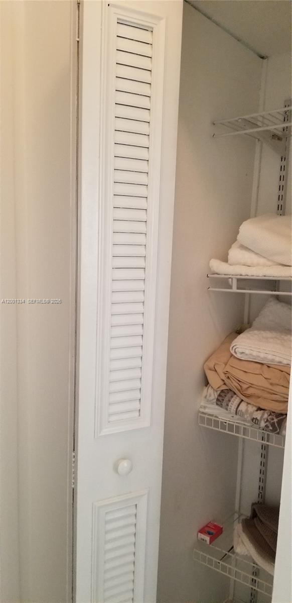 PROMENADE AT KENDALE LAKE - Residential