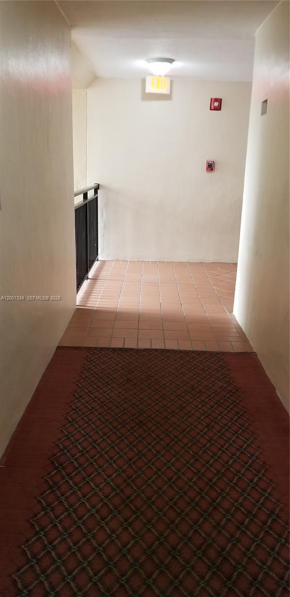 PROMENADE AT KENDALE LAKE - Residential