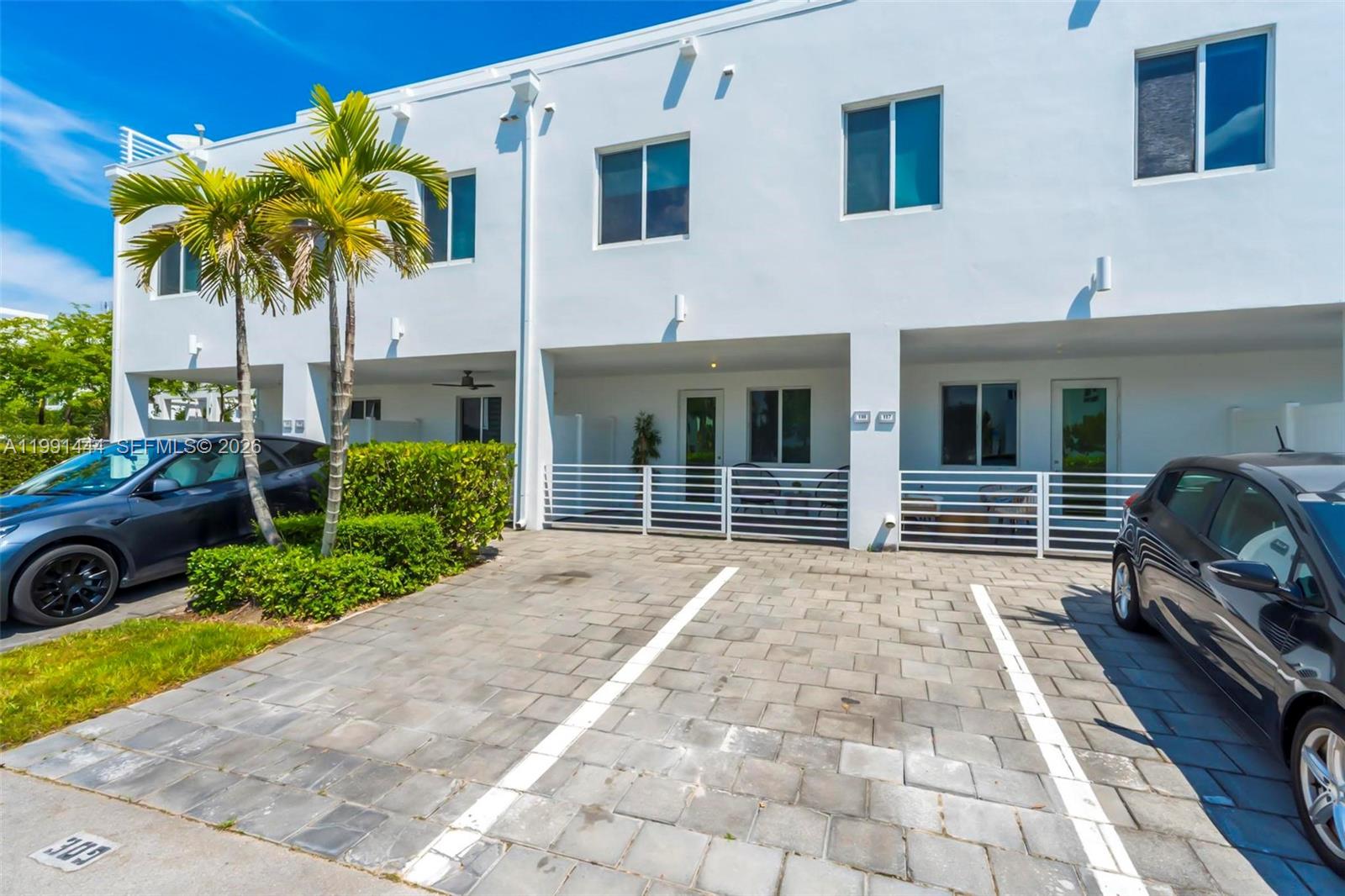 LANDMARK AT DORAL CONDO N - Residential