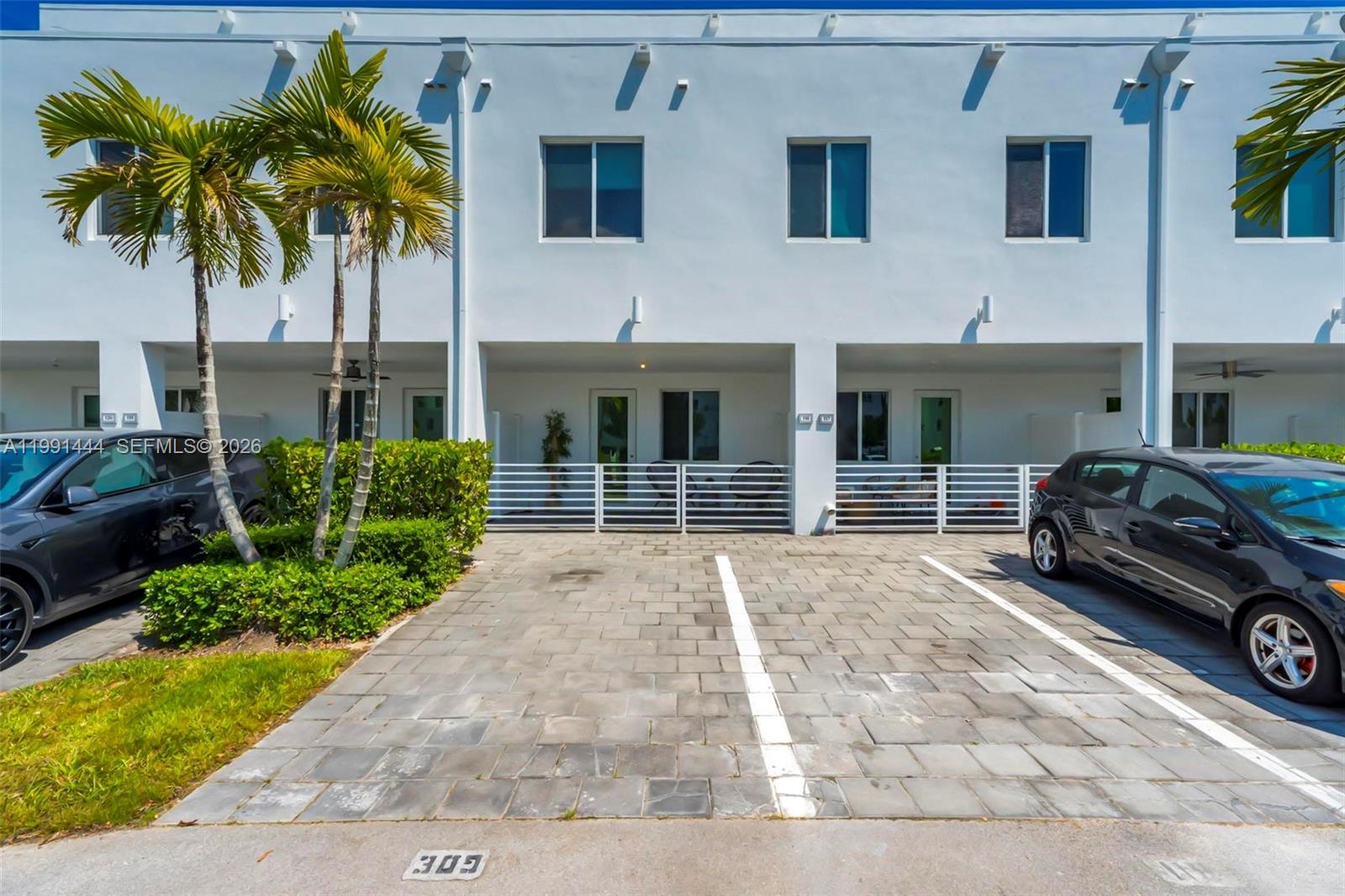 LANDMARK AT DORAL CONDO N - Residential