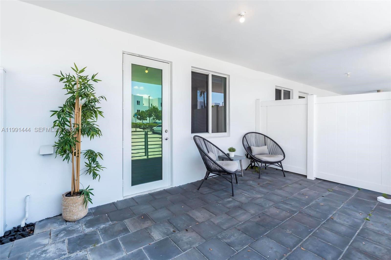 LANDMARK AT DORAL CONDO N - Residential