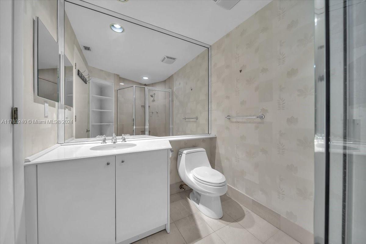 PORTOFINO TOWER CONDO - Residential