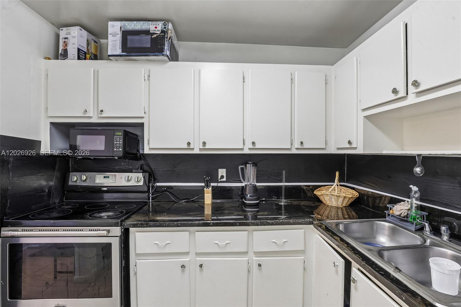 OLA CONDO - Residential
