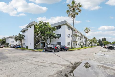 Tiny photo for 15225 NE 6th Ave #B208, Miami, FL 33162 (MLS # A12026926)