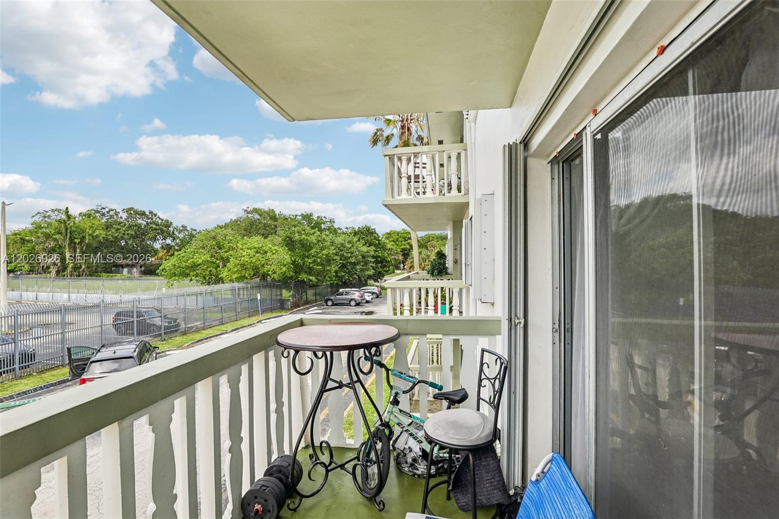 OLA CONDO - Residential