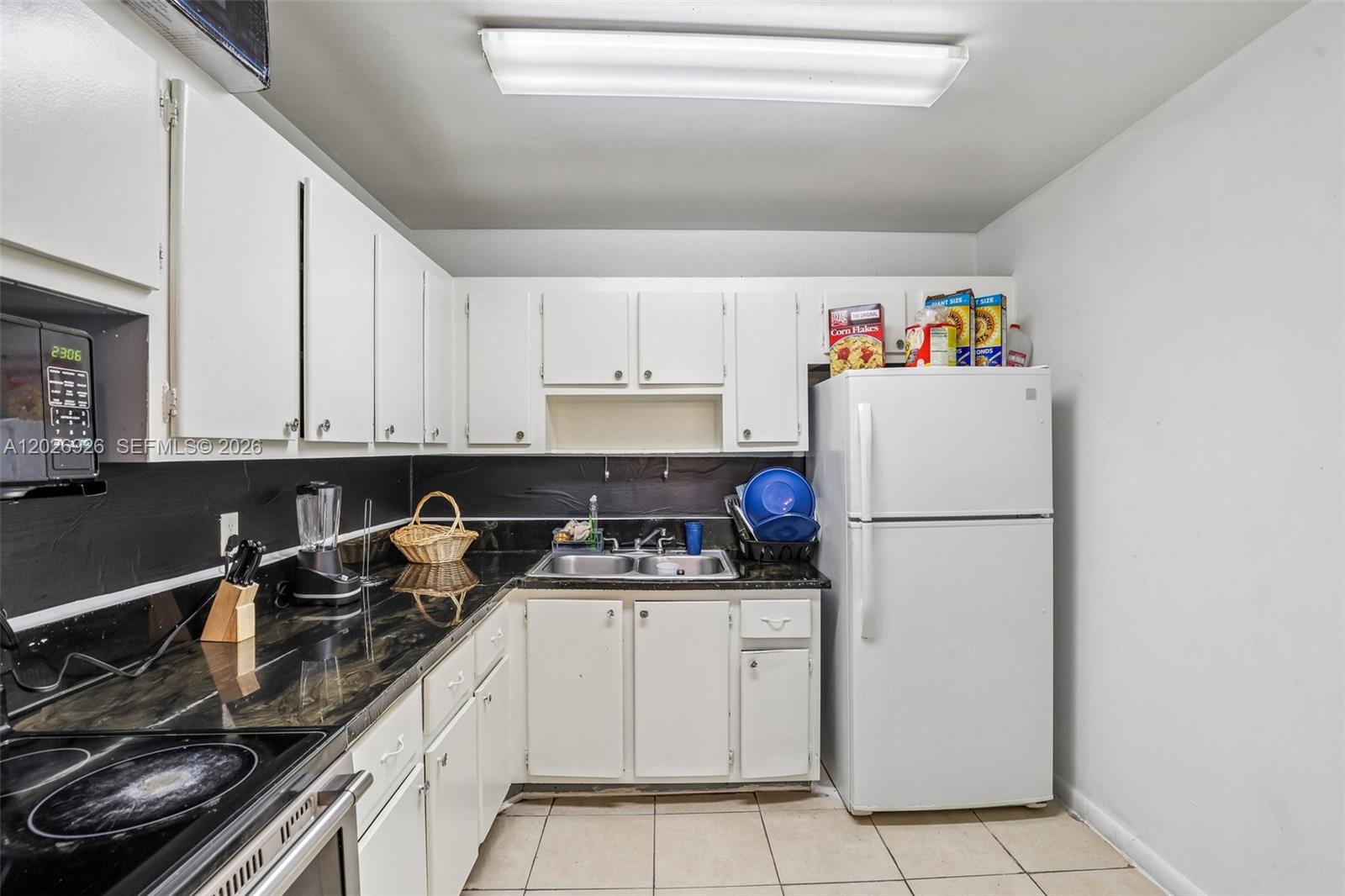 OLA CONDO - Residential