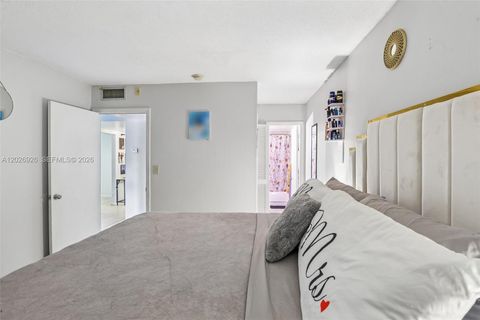 Tiny photo for 15225 NE 6th Ave #B208, Miami, FL 33162 (MLS # A12026926)