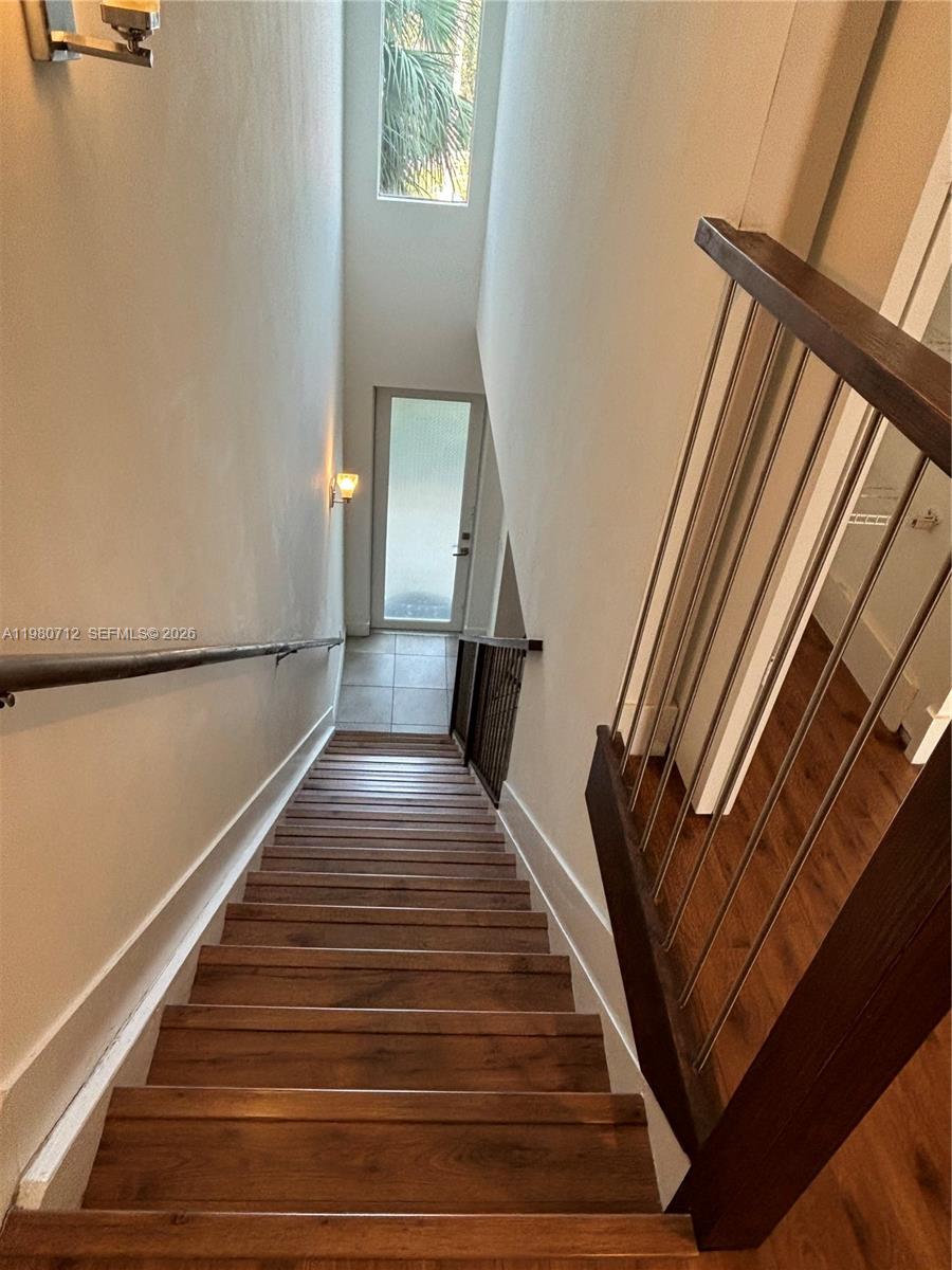 URBAN VILLAGE AT 5TH AVE - Residential Lease