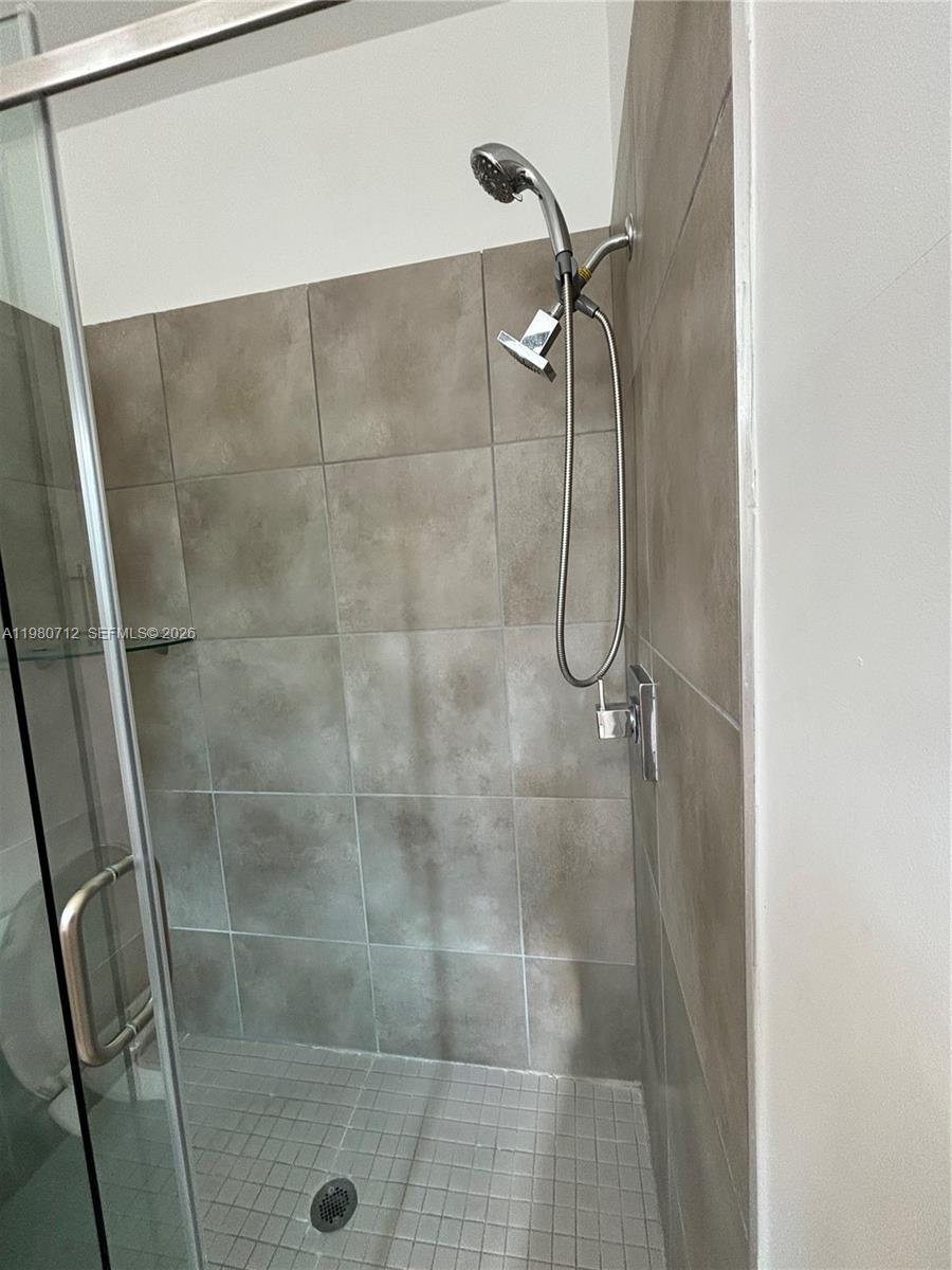 URBAN VILLAGE AT 5TH AVE - Residential Lease