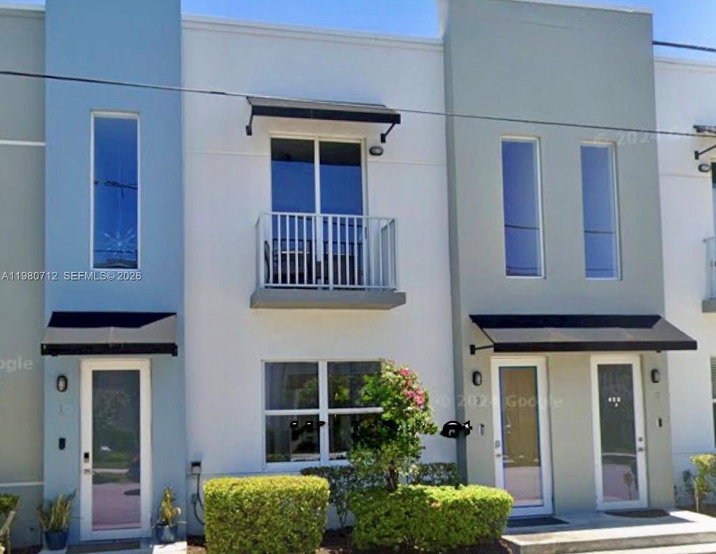 Photo of 440 NE 35th Ct #2, Oakland Park, FL 33334 (MLS # A11980712)