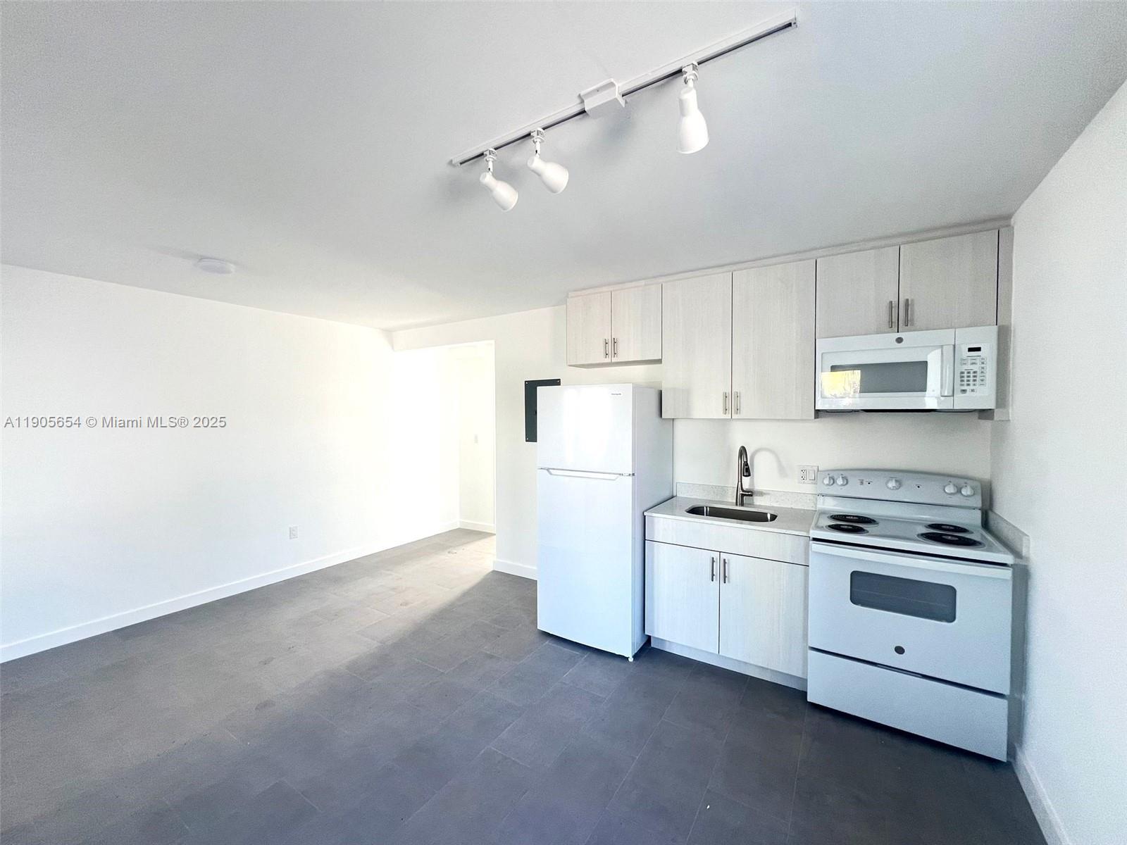 WADDELLS - Residential Lease