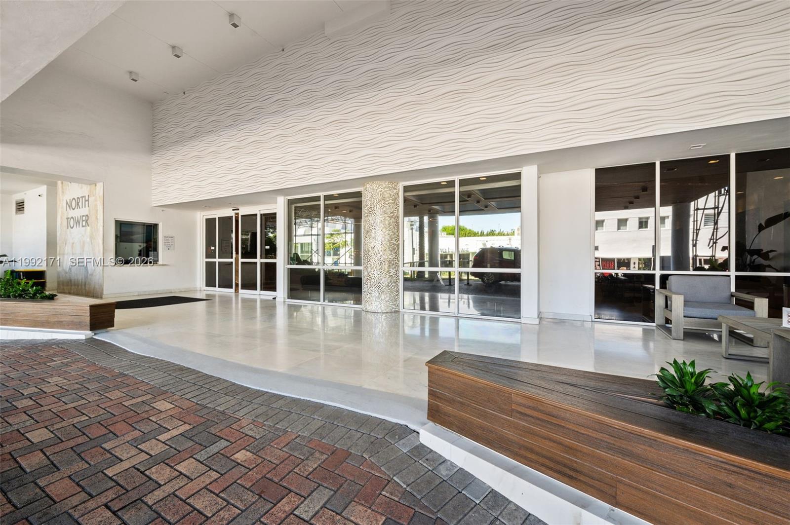 1900 Sunset Harbour Dr 2303