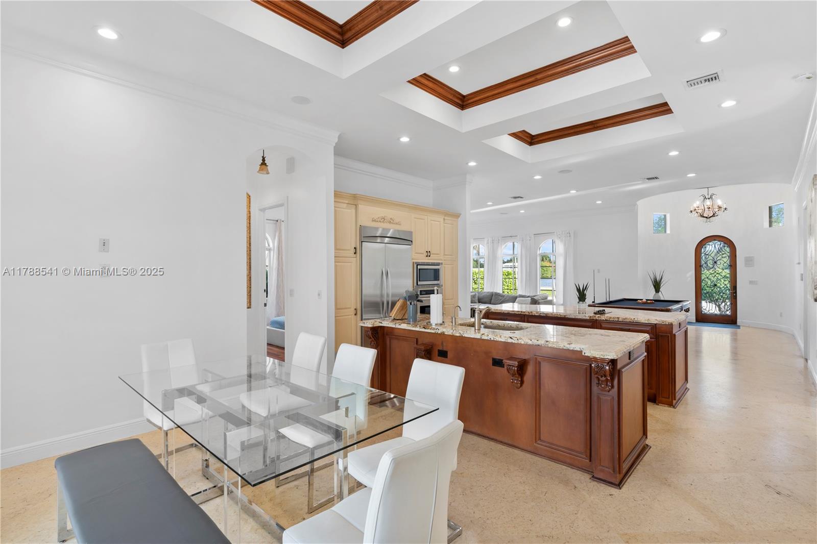 HOLLYWOOD LAKES SECTION - Residential Lease
