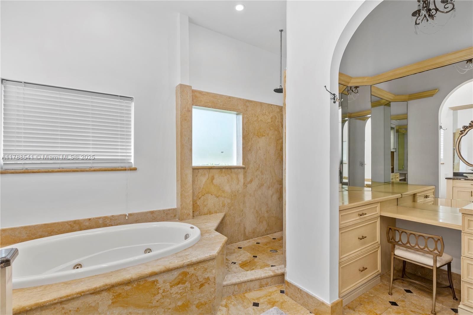 HOLLYWOOD LAKES SECTION - Residential Lease