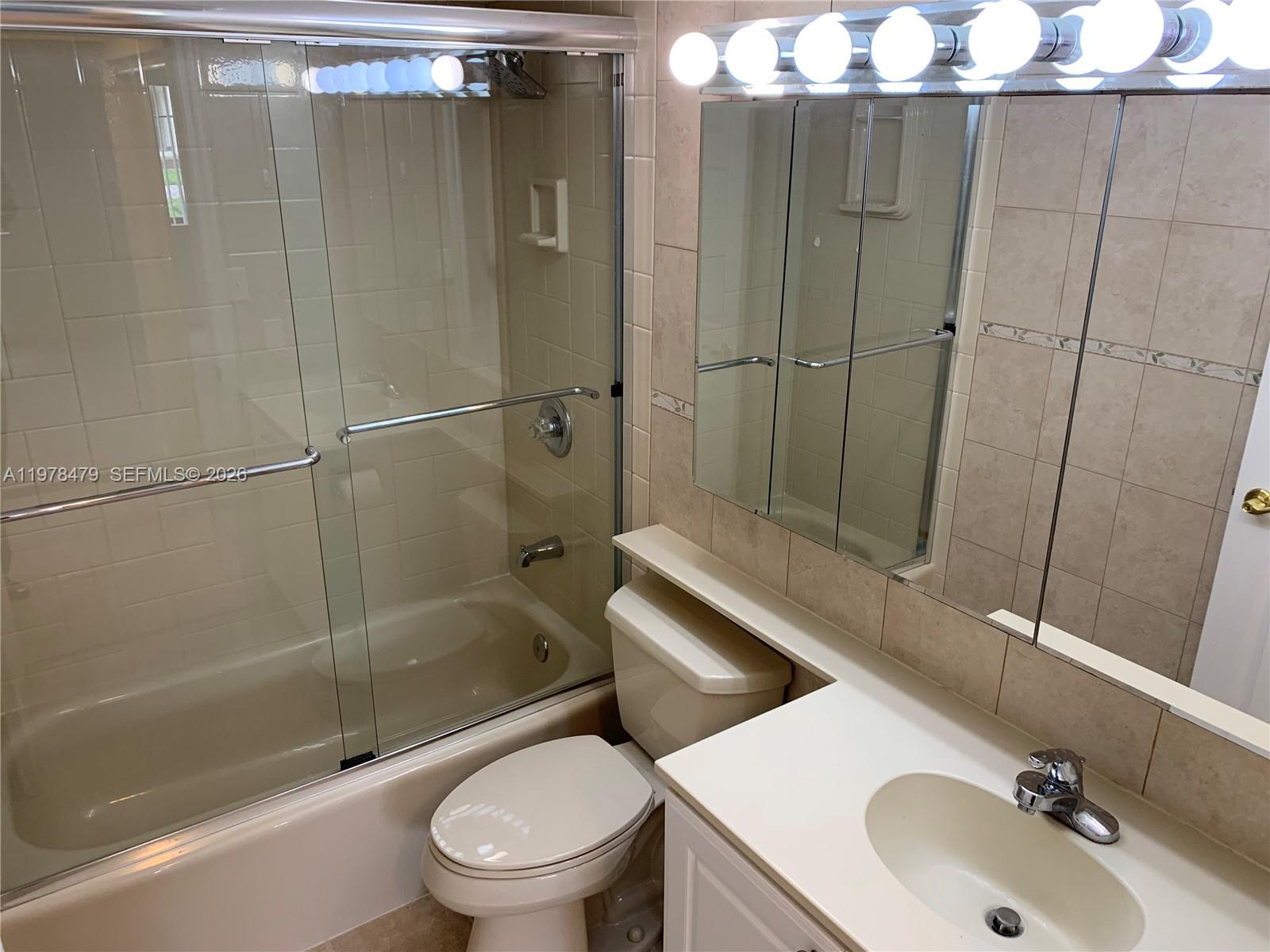 HOLLYWOOD PARC CONDO - Residential Lease