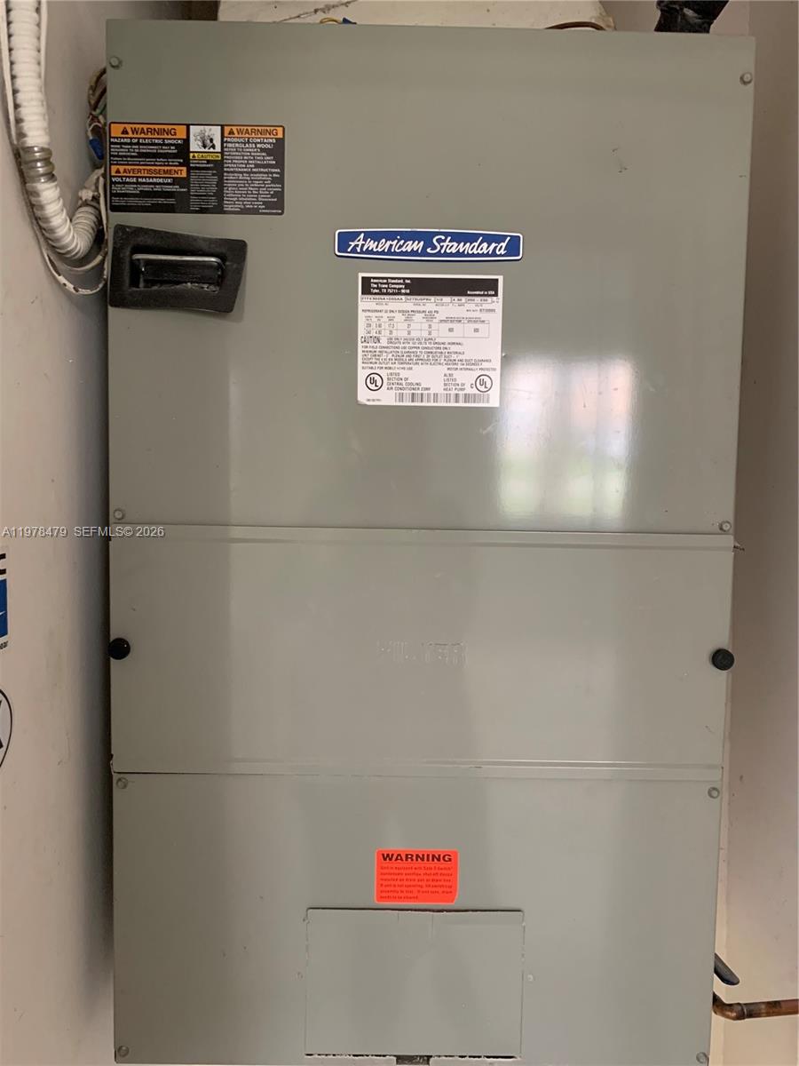 HOLLYWOOD PARC CONDO - Residential Lease