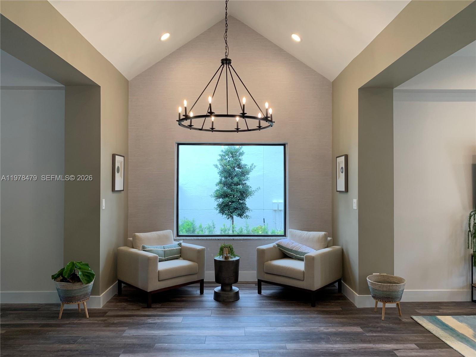 HOLLYWOOD PARC CONDO - Residential Lease