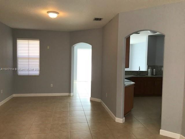 11388 NW 84th Ter 11388