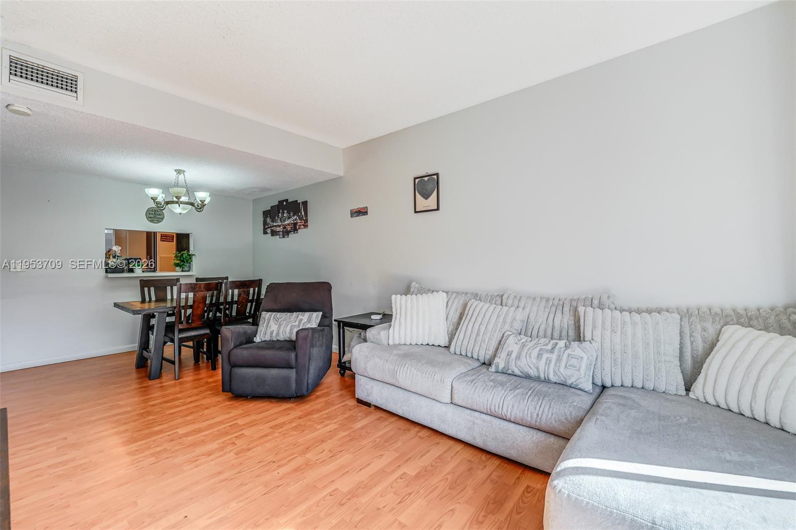 10026 Hammocks Blvd 207-6