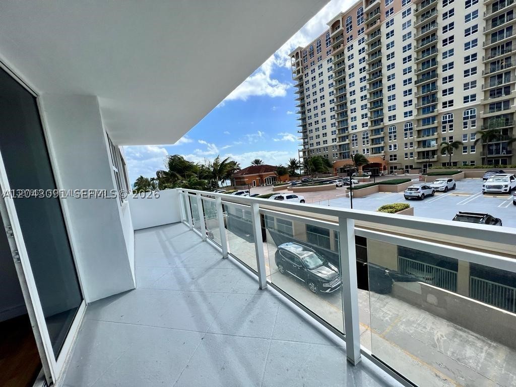2030 S Ocean Dr 211