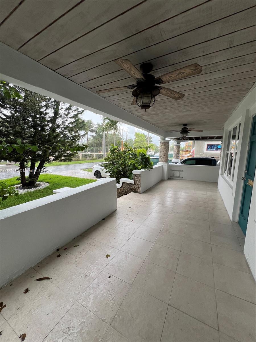 TOWN OF HALLANDALE B-13 - Residential Lease