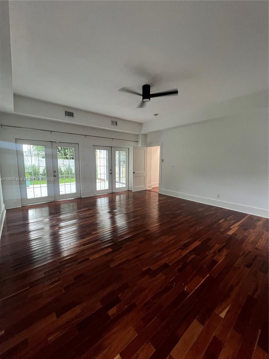 TOWN OF HALLANDALE B-13 - Residential Lease