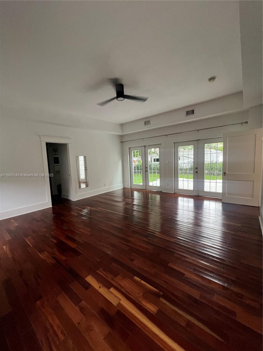 TOWN OF HALLANDALE B-13 - Residential Lease