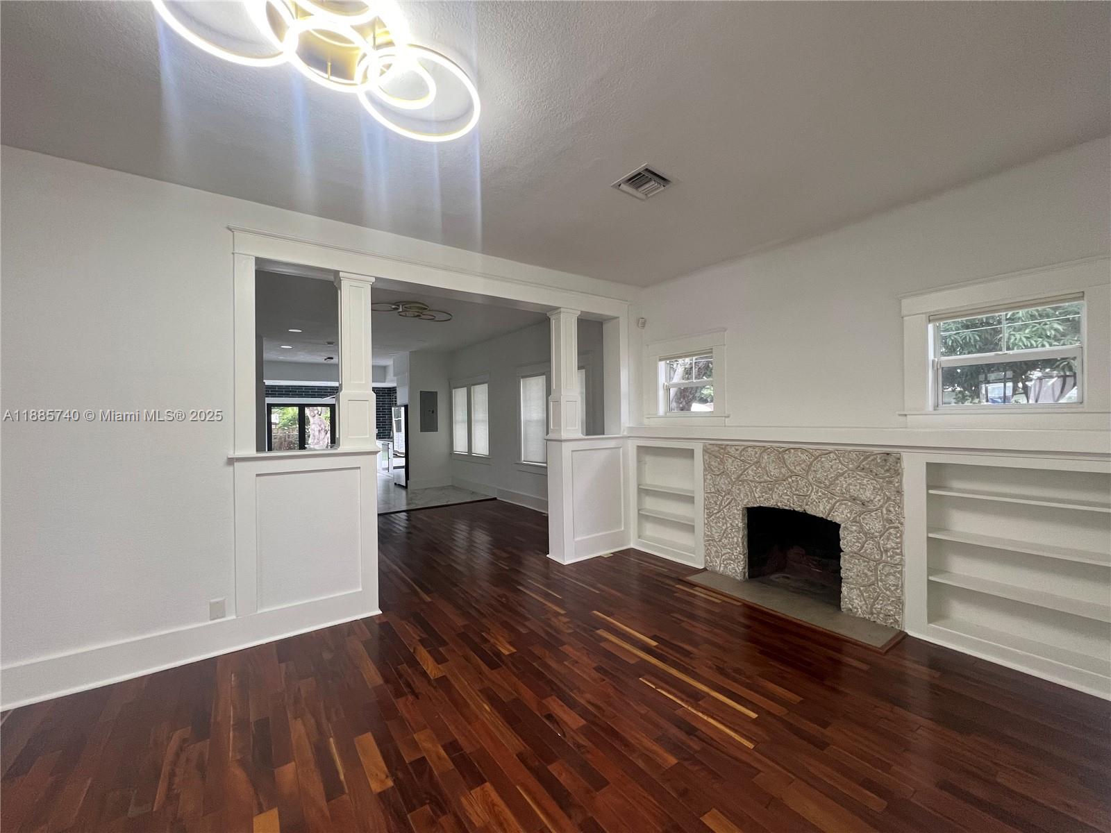 TOWN OF HALLANDALE B-13 - Residential Lease
