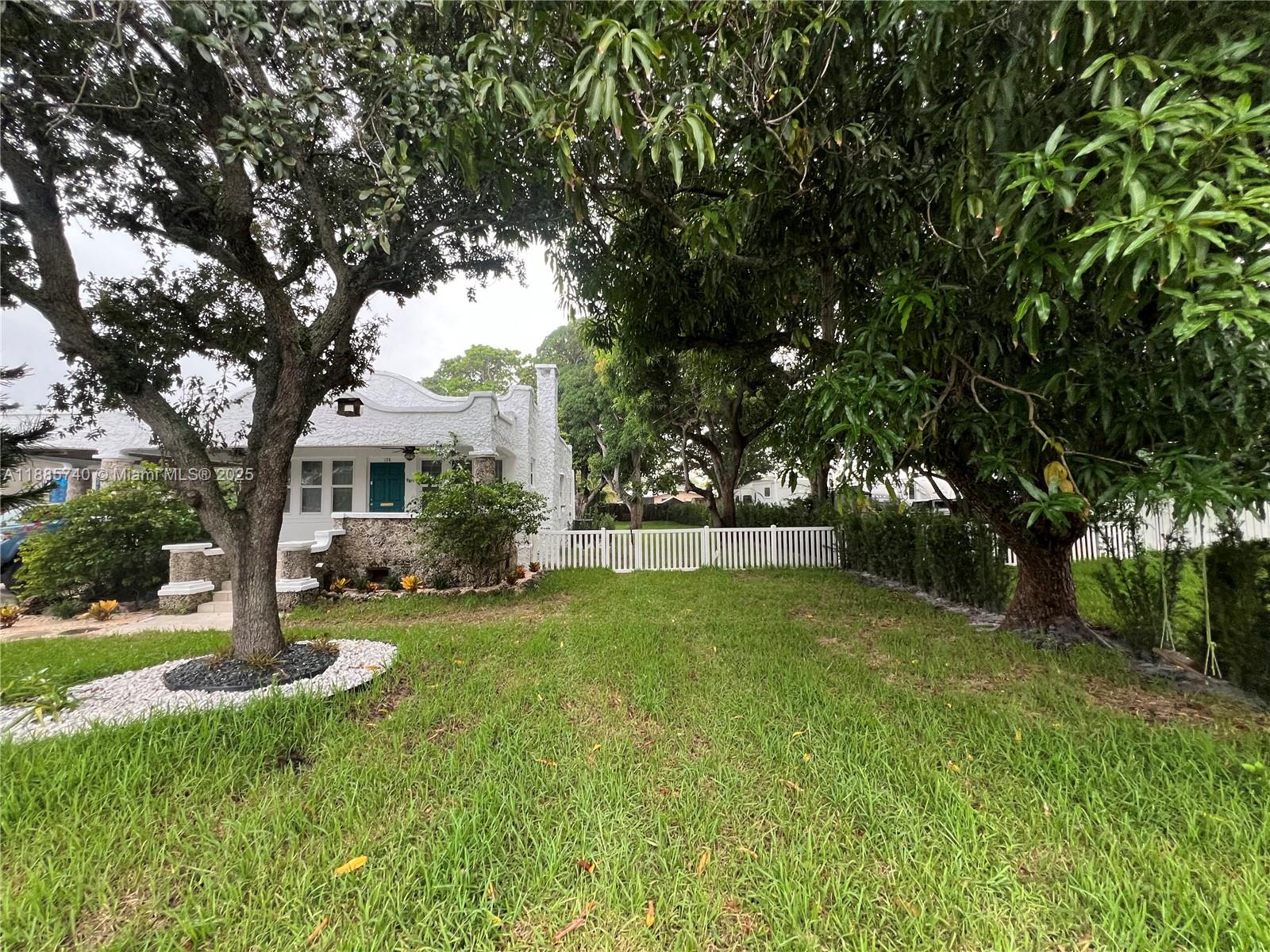 TOWN OF HALLANDALE B-13 - Residential Lease