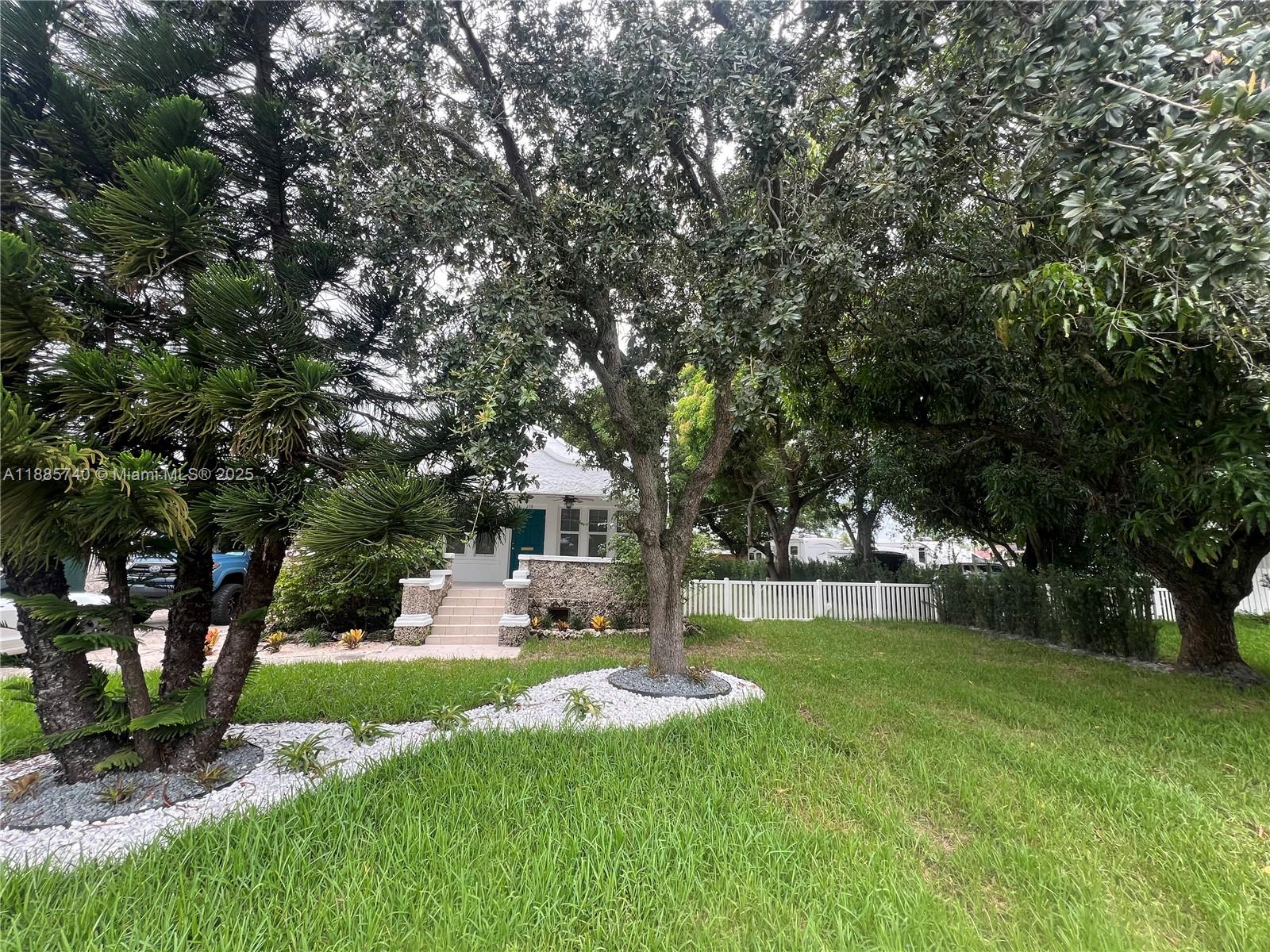 TOWN OF HALLANDALE B-13 - Residential Lease
