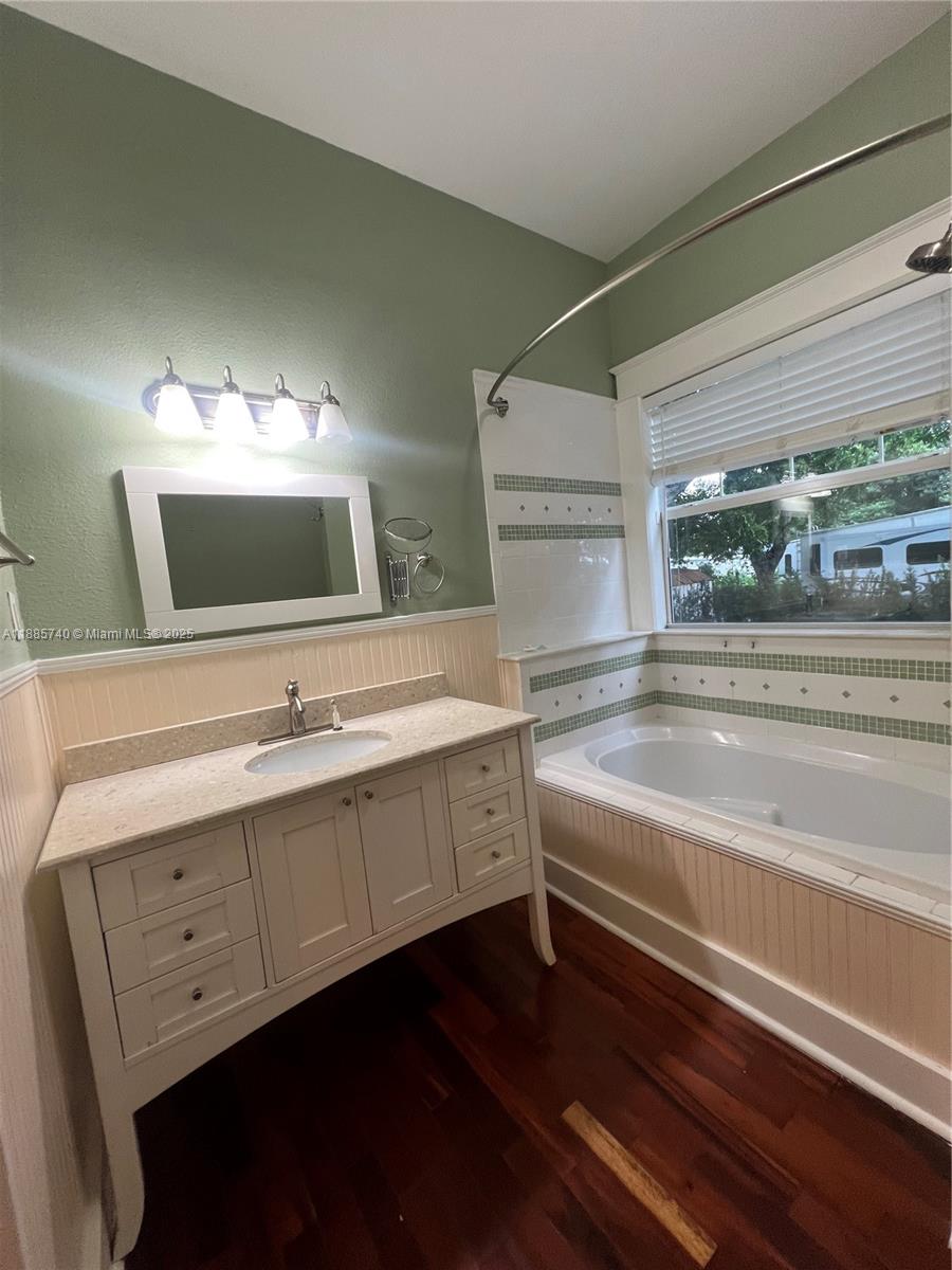 TOWN OF HALLANDALE B-13 - Residential Lease