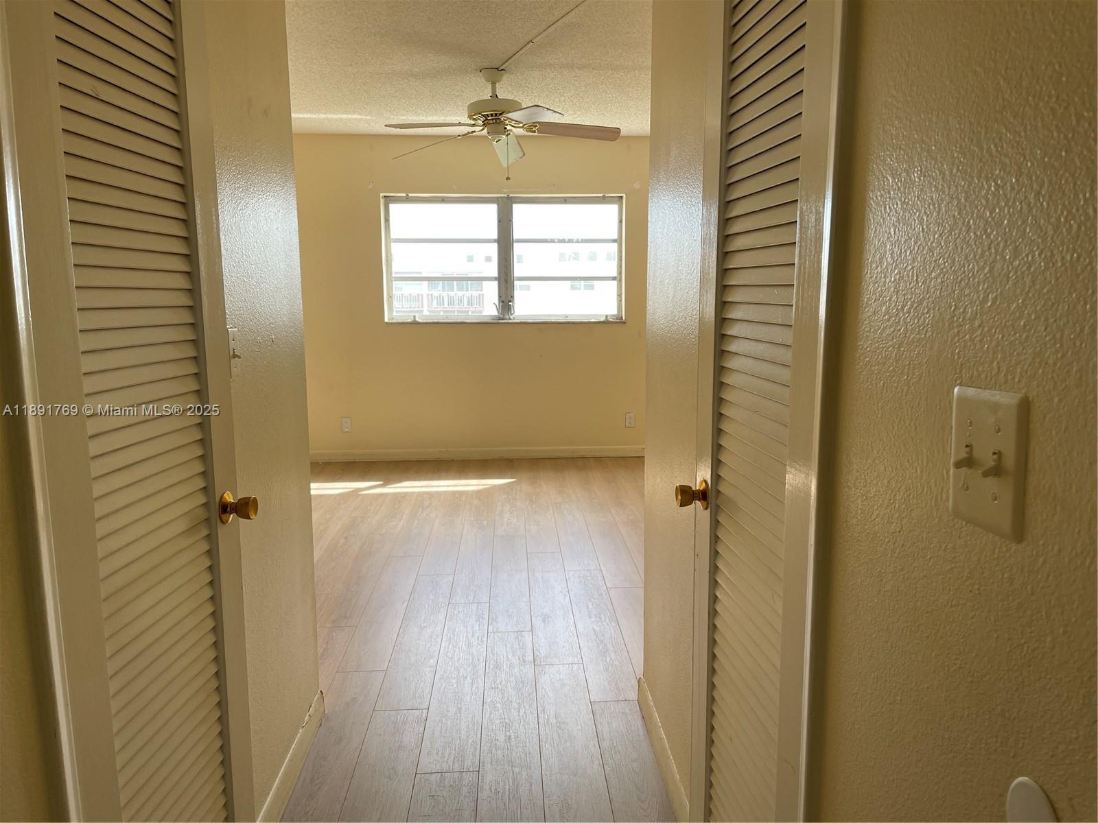 MEADOWBROOK CONDO APTS BL - Residential Lease