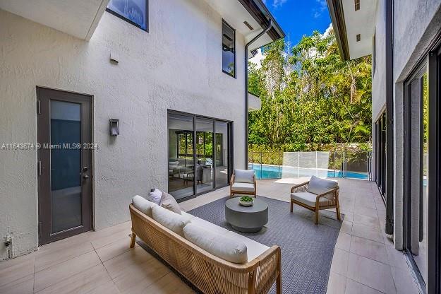 LEAFY WAY - Residential Lease