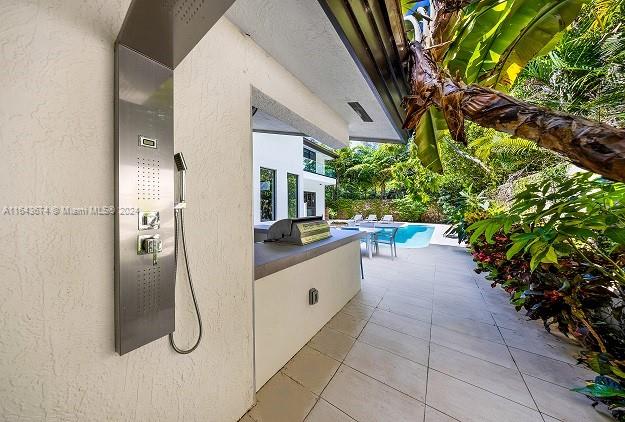 LEAFY WAY - Residential Lease