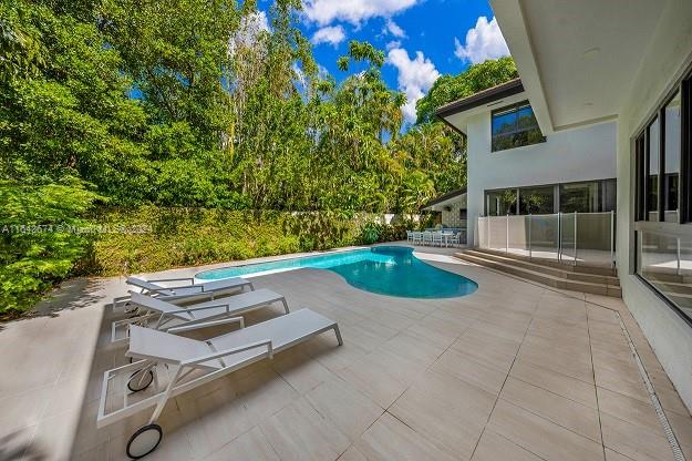 LEAFY WAY - Residential Lease