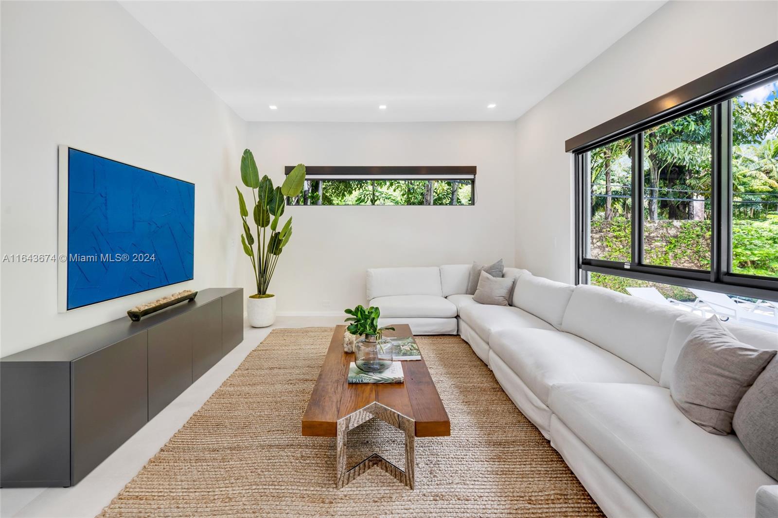 LEAFY WAY - Residential Lease