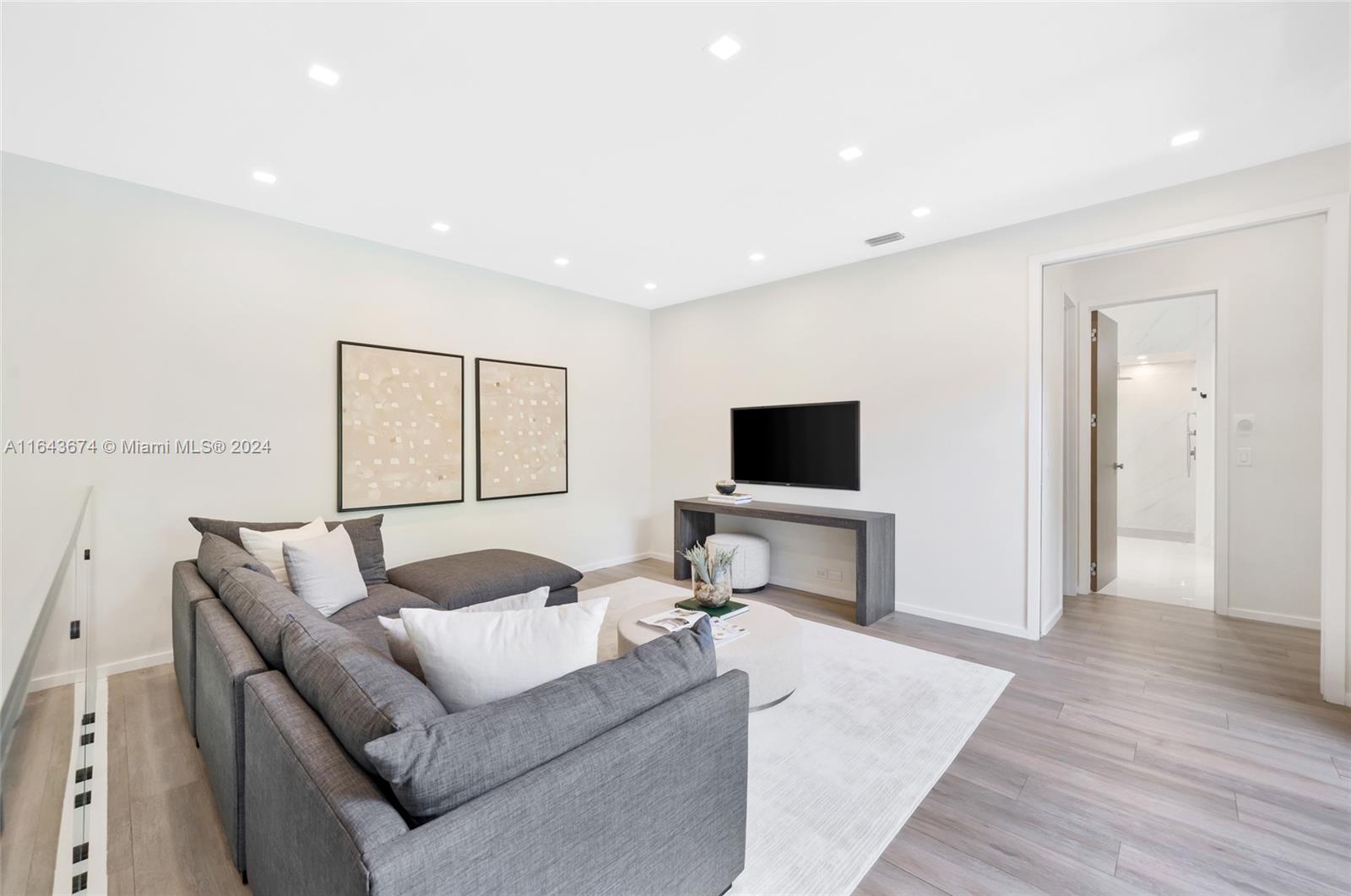 LEAFY WAY - Residential Lease
