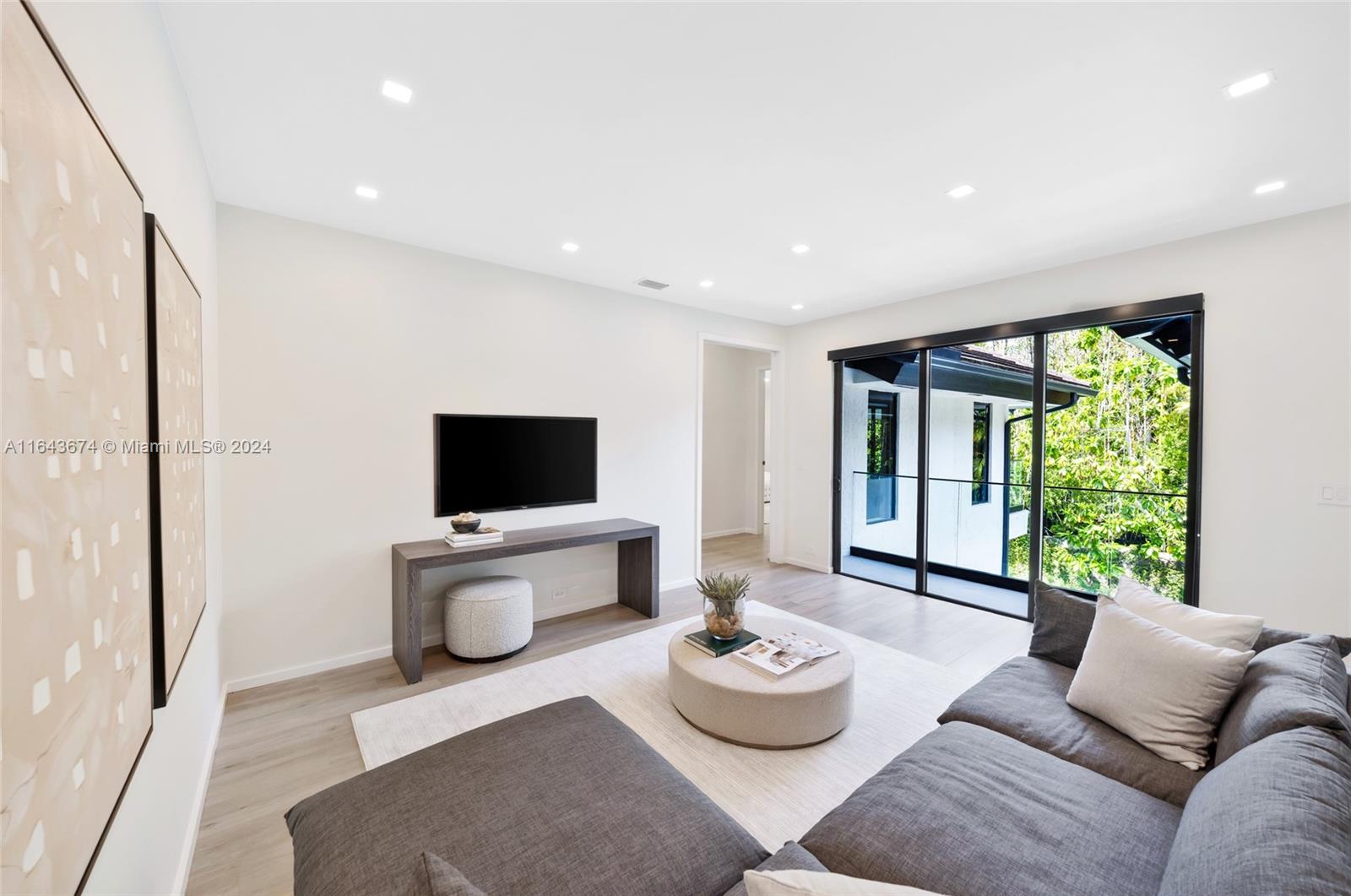 LEAFY WAY - Residential Lease