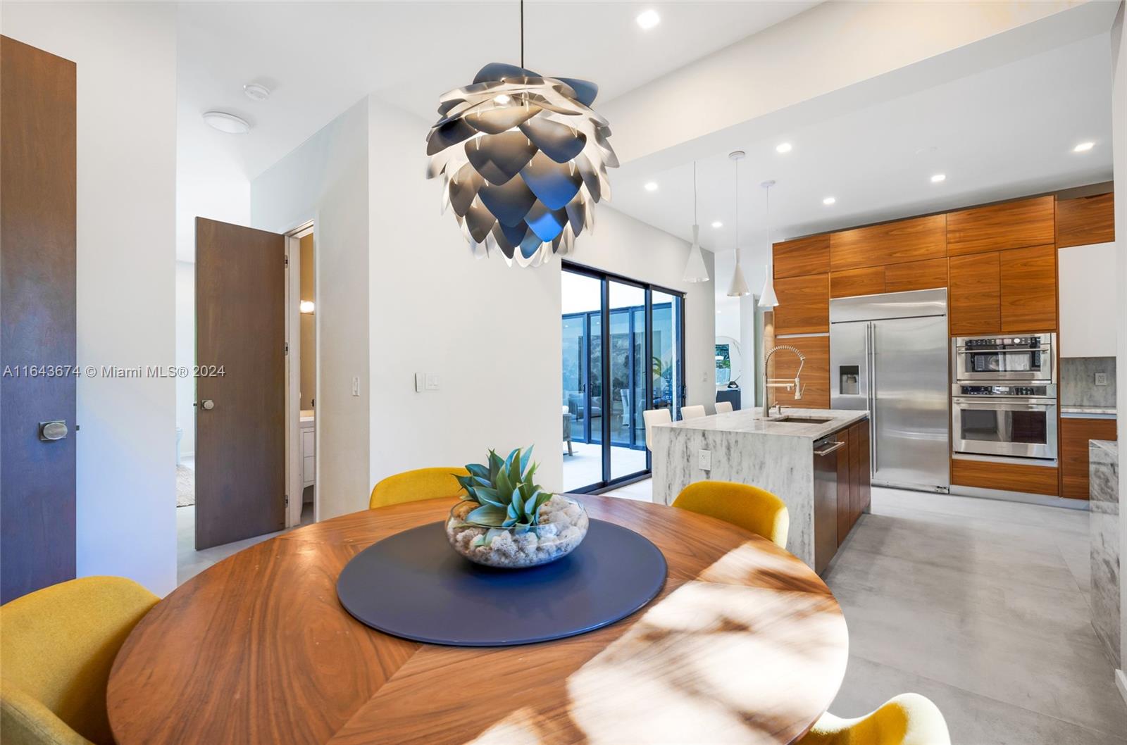 LEAFY WAY - Residential Lease