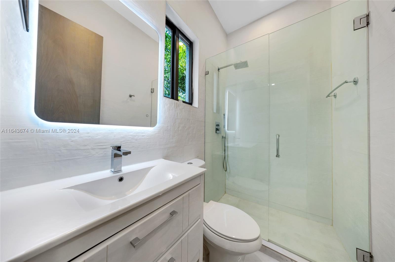 LEAFY WAY - Residential Lease