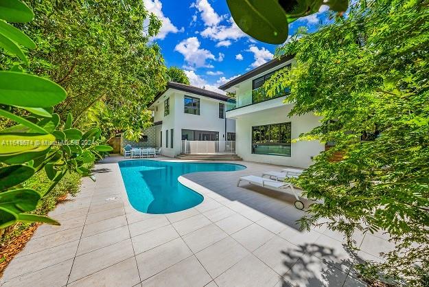 LEAFY WAY - Residential Lease