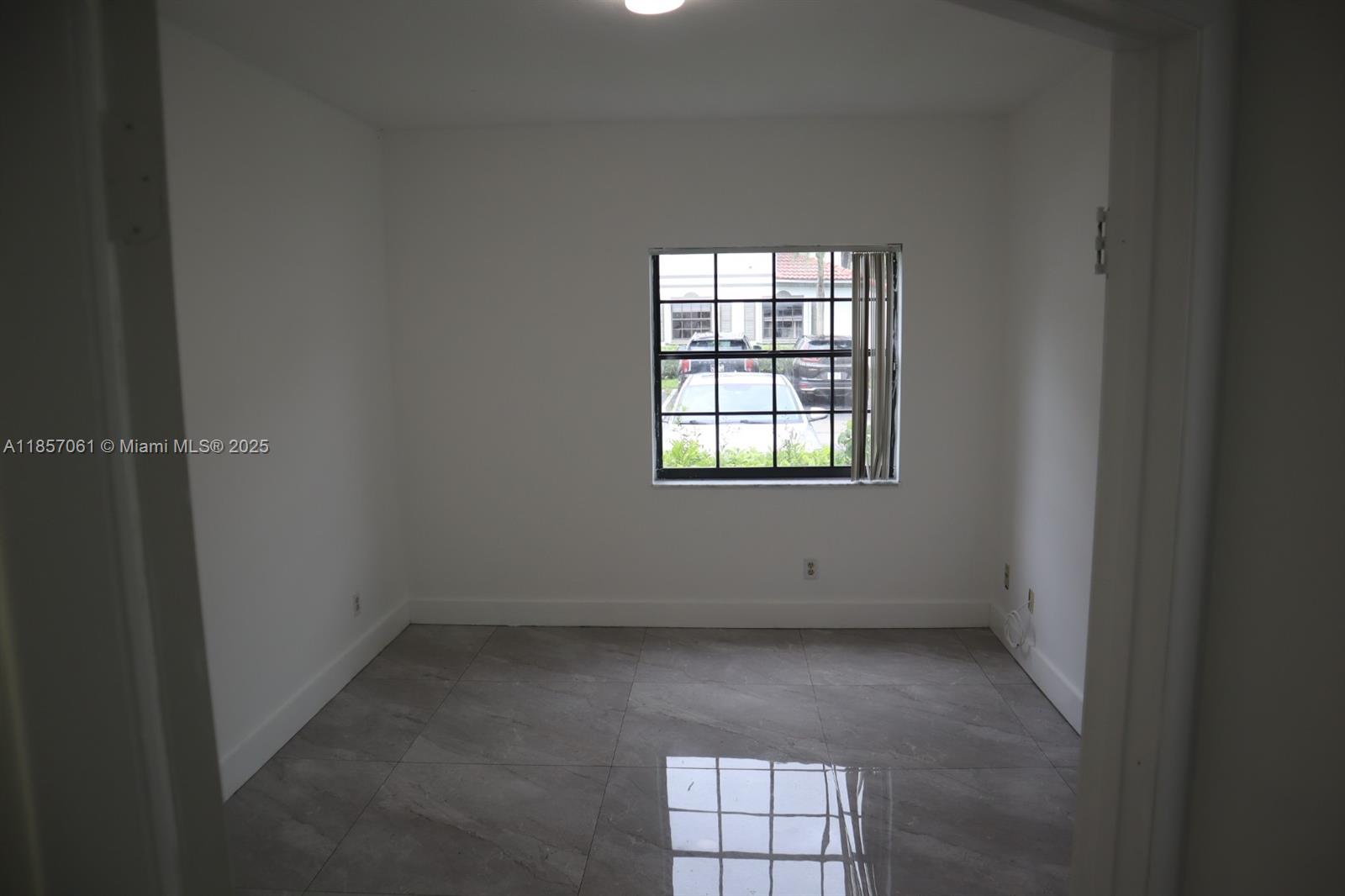 LAS VERDES CONDO - Residential