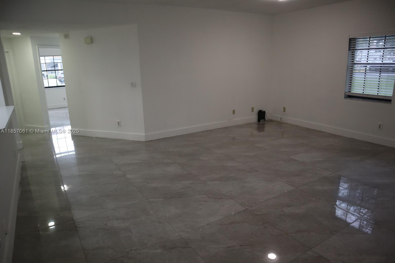 LAS VERDES CONDO - Residential