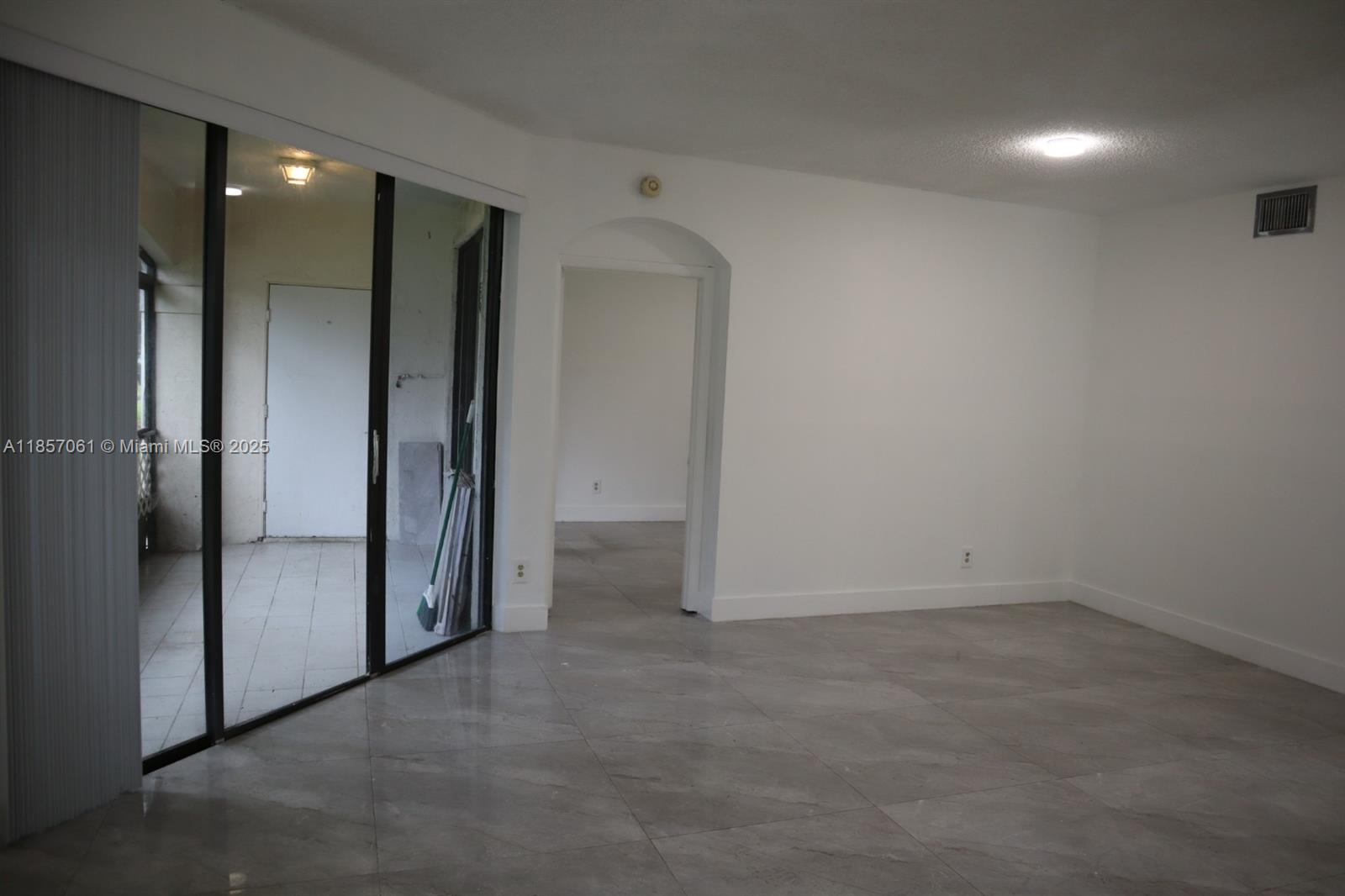 LAS VERDES CONDO - Residential