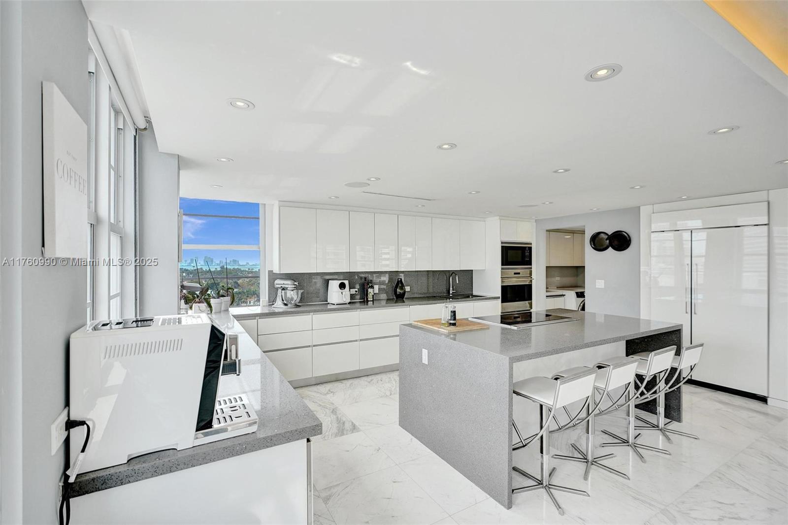 FIFTY SIX-SIXTY COLLINS A - Residential